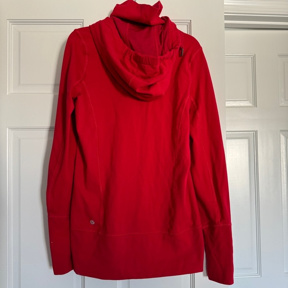 Lululemon Stride long sleeve Jacket with hoodie - Picture 10 of 14